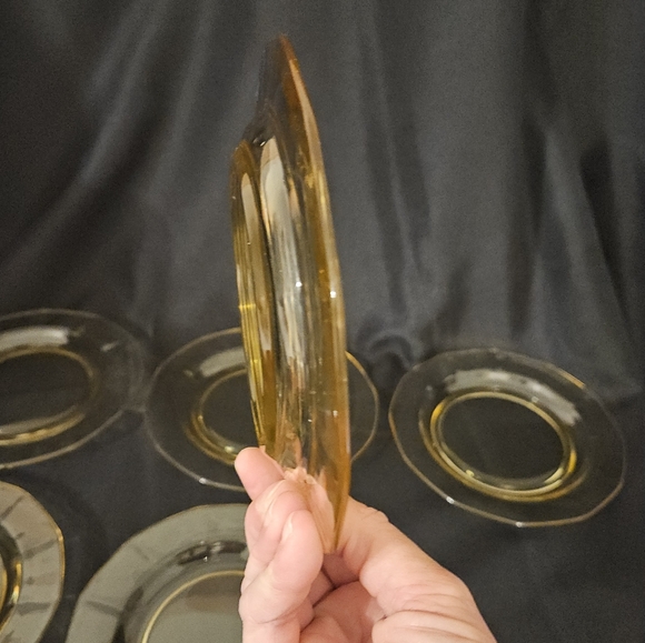 Fostoria Fairfax Yellow Topaz Glass Bread and Butter Plates set of 6 - Picture 10 of 12